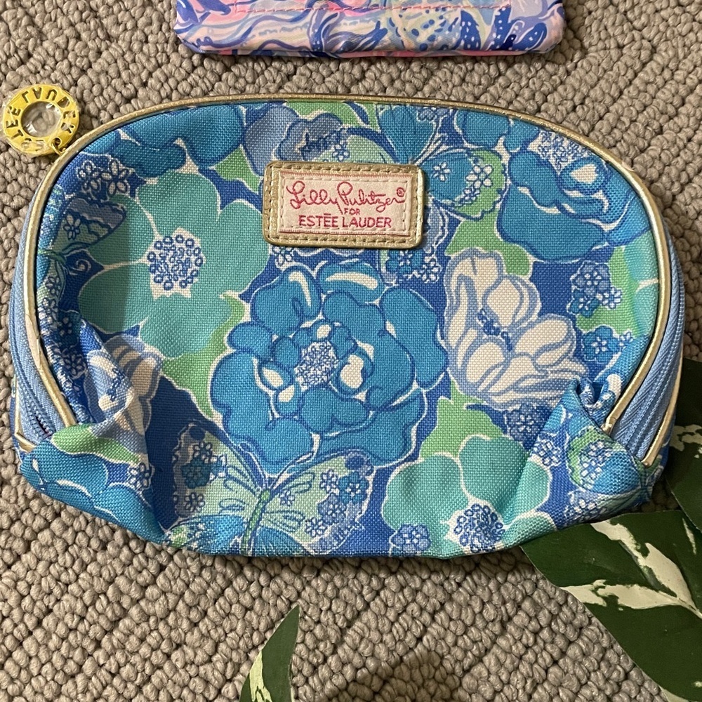 Lilly Pulitzer Cosmetic Bag And Key Bag Holder - Picture 2 of 5